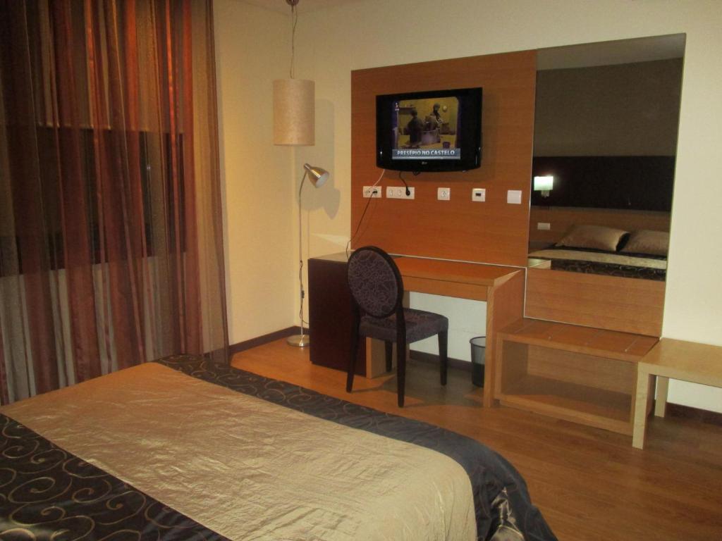 Hotel Do Vale Aguiar da Beira Habitación foto
